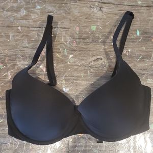 Black Demi Victoria's Secret bra